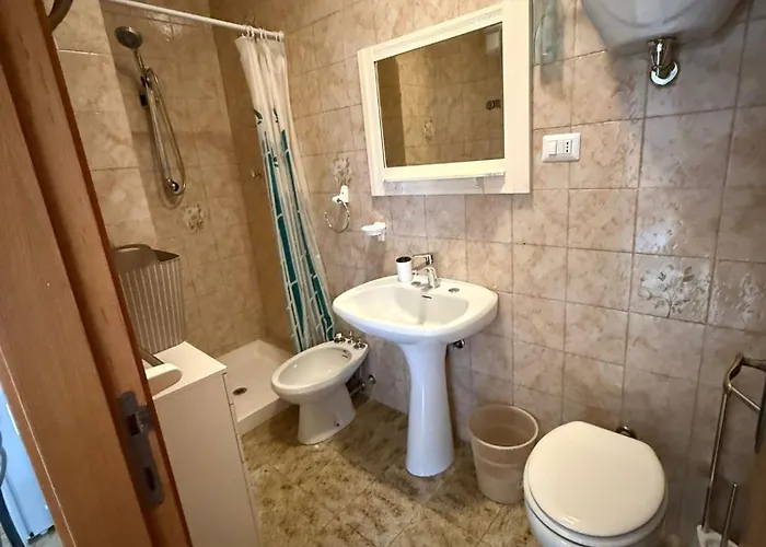 E07 - Trilocale Panaro شقة ألبا أدرياتيكا